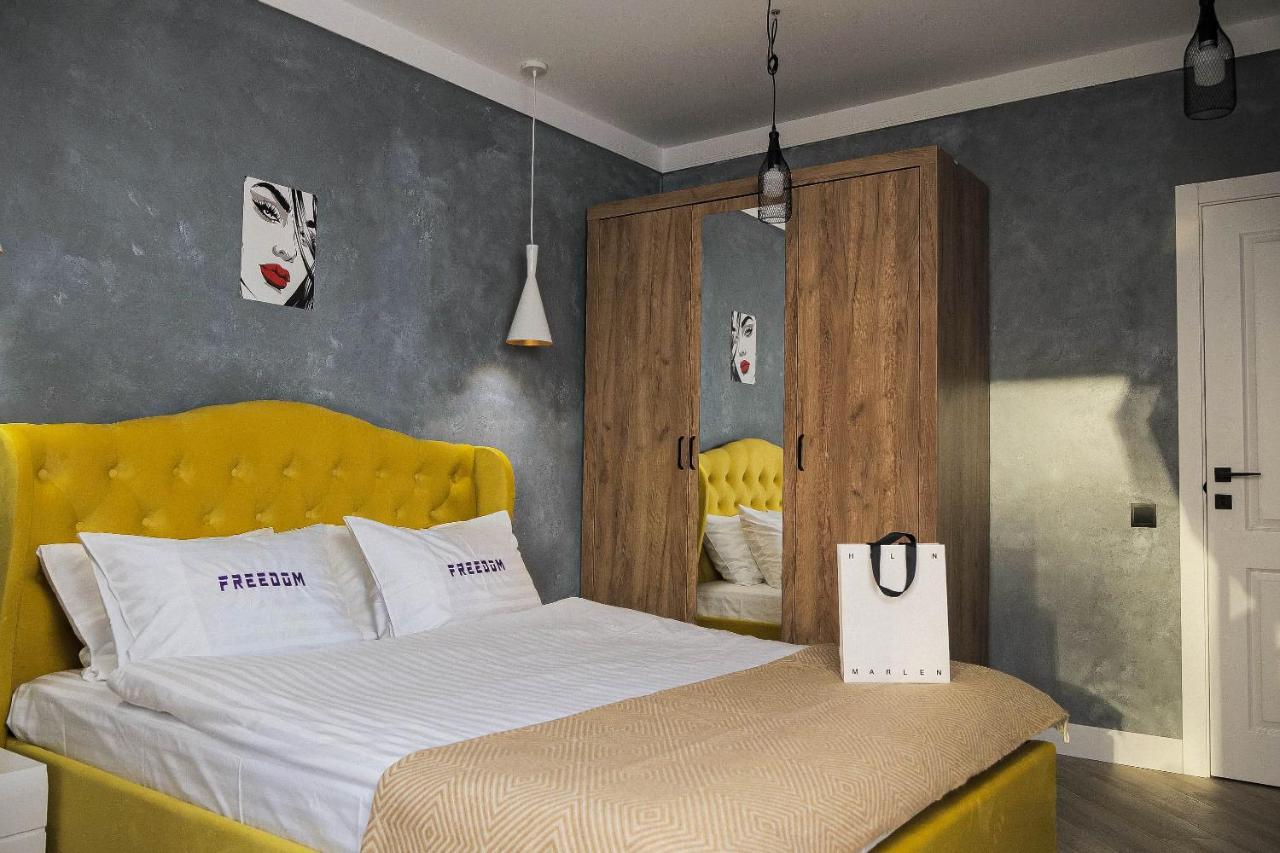 Freedom Apartments In City Center Kijów Zewnętrze zdjęcie