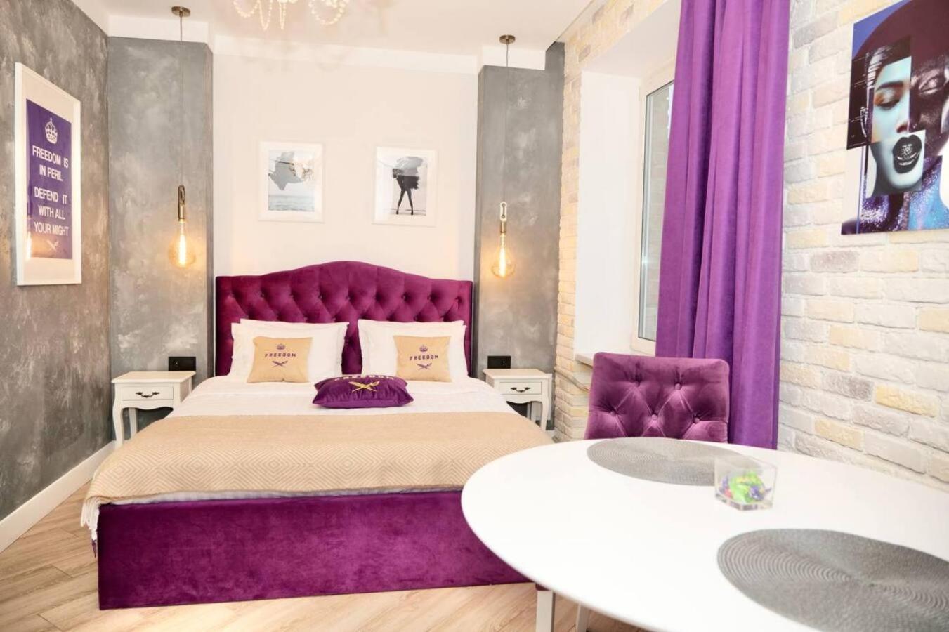 Freedom Apartments In City Center Kijów Zewnętrze zdjęcie